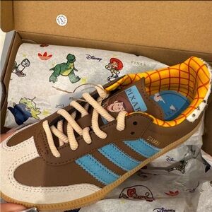 Adidas Samba Sneakers with Blue and Brown Accents